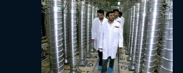 Iran heeft een nucleair programma. Het land weigert openheid van zaken te geven over aanwijzingen dat het aan kernwapens werkt. Intussen roept president Ahmadinejad op tot strijd voor een wereld zonder de VS en Israel. Iran financiert o.a. Hezbollah, Islamitische Jihad en Hamas: het is de grootste sponsor van terreur ter wereld.
