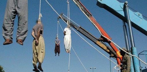 In Iran is een schikbarende stijging waar te nemen van het aantal publieke executies in 2011. Dit blijkt uit het meest recente rapport, “We are ordered to crush you”, van Amnesty International. Er waren 50 officiële publieke executies in 2011, vorig jaar waren dit er veertien. 